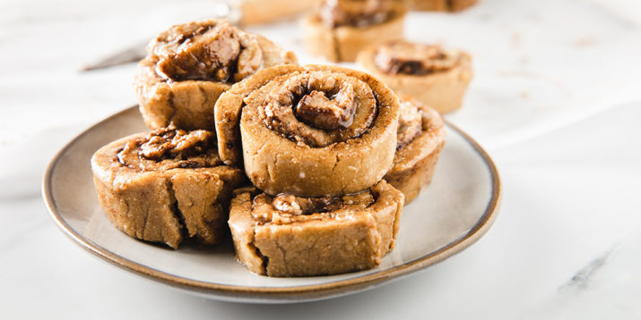 Cinnamon Roll Shakeology Bites