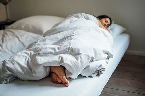 Are There Really Any Benefits to Weighted Blankets? | The Beachbody Blog