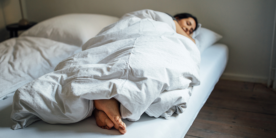 Are There Really Any Benefits to Weighted Blankets? | The Beachbody Blog