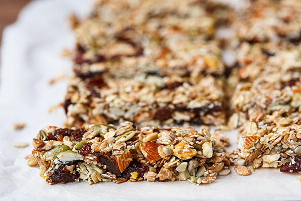 Homemade granola bars with sunflower seeds