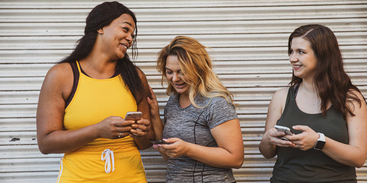 11 Tips & Tricks to Make Friends as an Adult