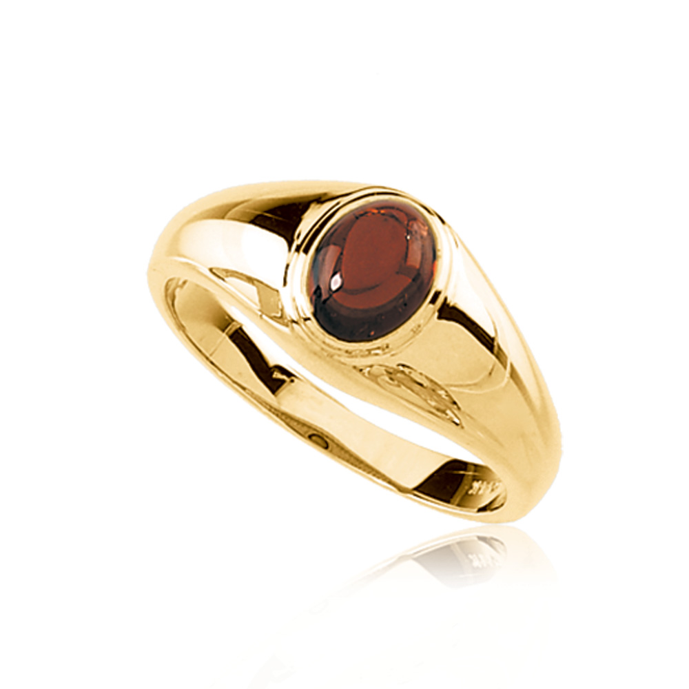 Mozambique Garnet Solitaire Ring in 14K Yellow Gold - Size 11