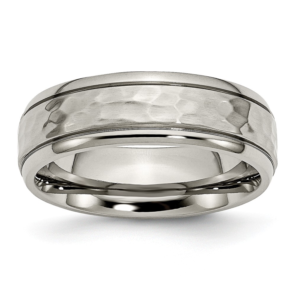 Titanium 7mm Grooved Edge And Hammered Comfort Fit Band