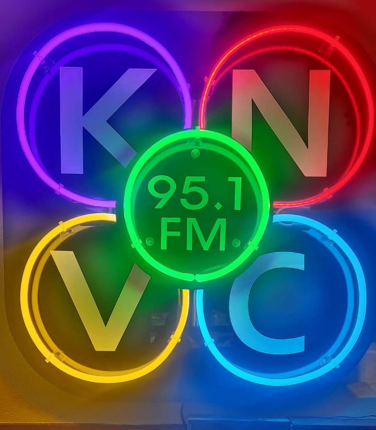 KNVC in Neon