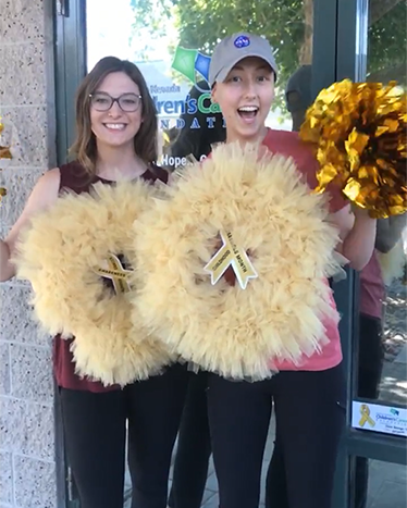 Awareness Wreath for Know the Gold