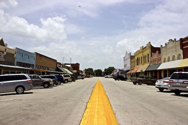 Smithville Texas - Main Street
