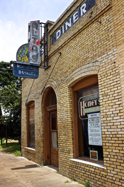 Smithville Texas - Honey's Diner