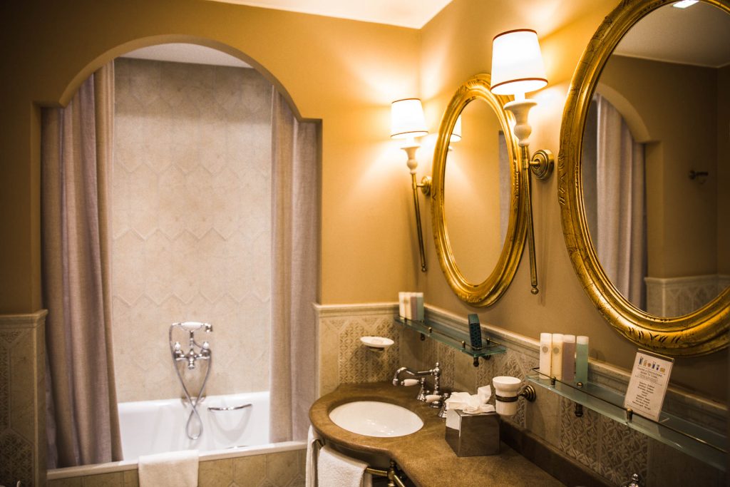 Checking In: Hotel Ville Sull'Arno Resort<br>Florence • Italy