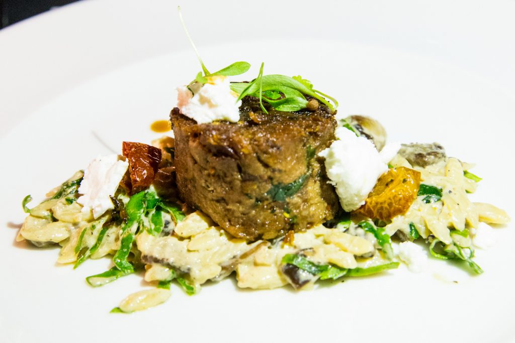 Australia - Ayers Rock Resort - Sounds of Silence Dinner
