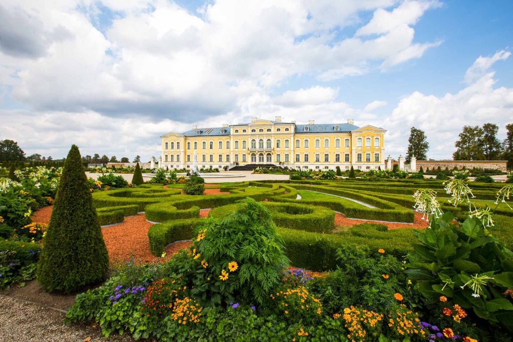BlueSkyTraveler Latvia Rundale Palace