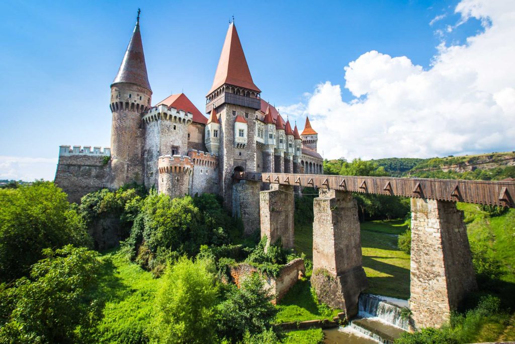 BlueSkyTraveler.Romania.Castle1