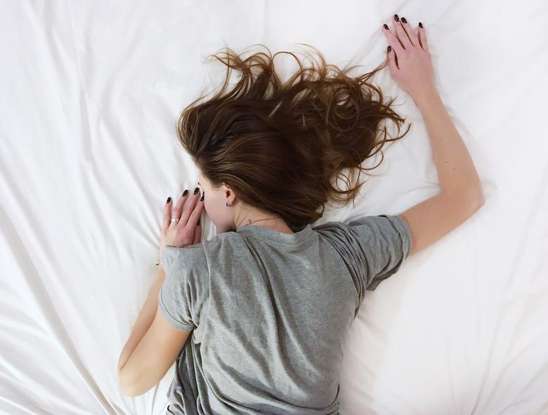 Une nuit d’au moins 7 heures est la chose le plus efficace que vous puissiez faire pour avoir une bonne santé physique et mentale.