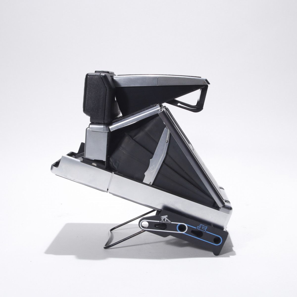 【動作未確認】POLAROID SX-70 LAND CAMERA Amazon.com : Polaroid SX 70 Vintage Camera : Electronics