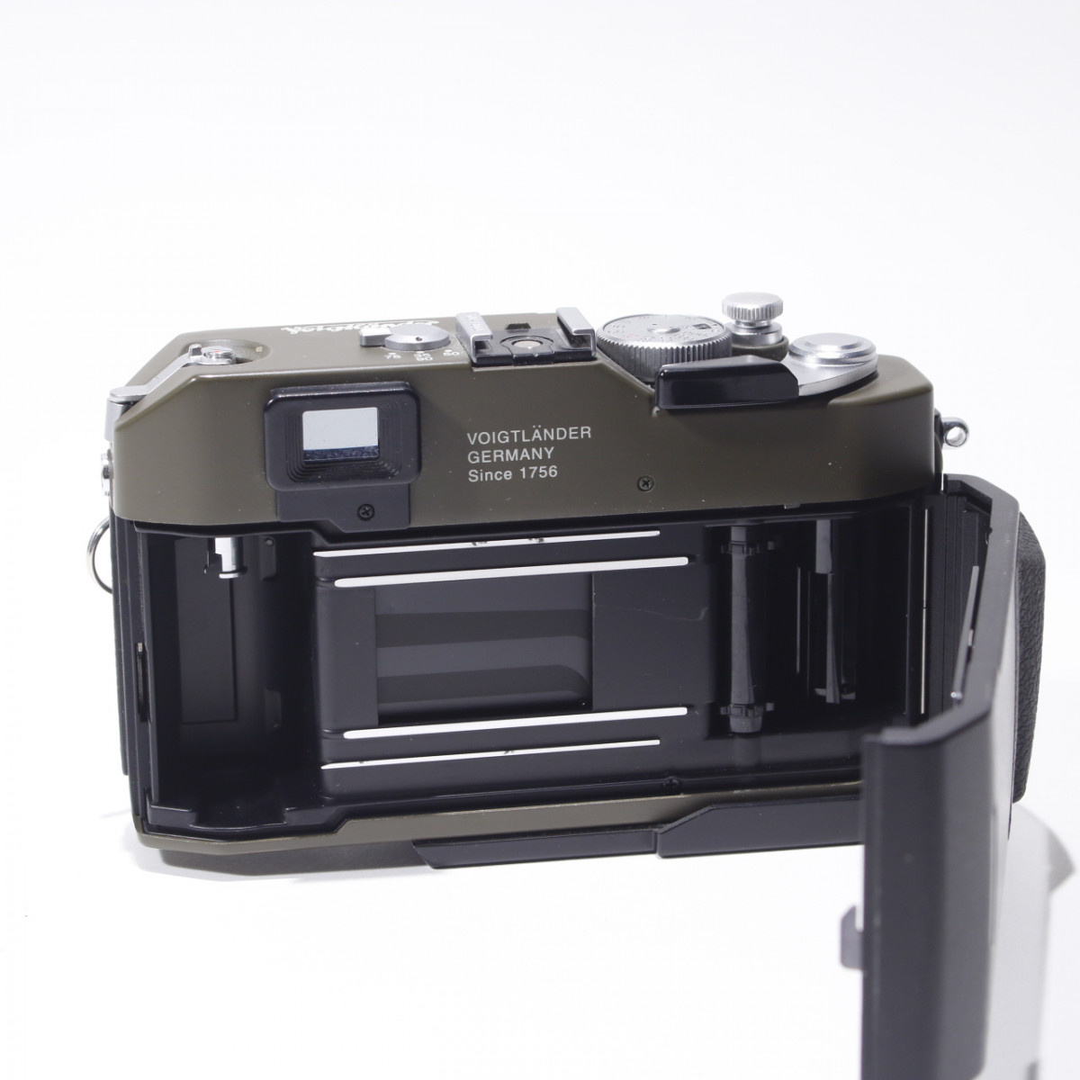 Voigtlander Bessa R2 Camera | Blue Moon Camera