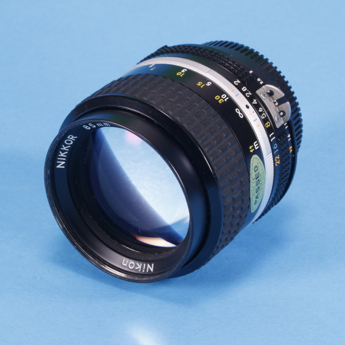 Nikon 85mm f2 Nikkor AIS Lens | Blue Moon Camera Nikon 85mm f2 Nikkor AIS Lens | Blue Moon Camera