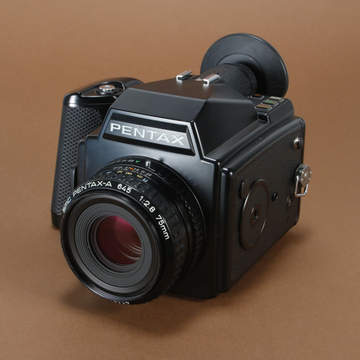 Pentax 645 Camera with Pentax 75mm f2.8 lens | Blue Moon Camera