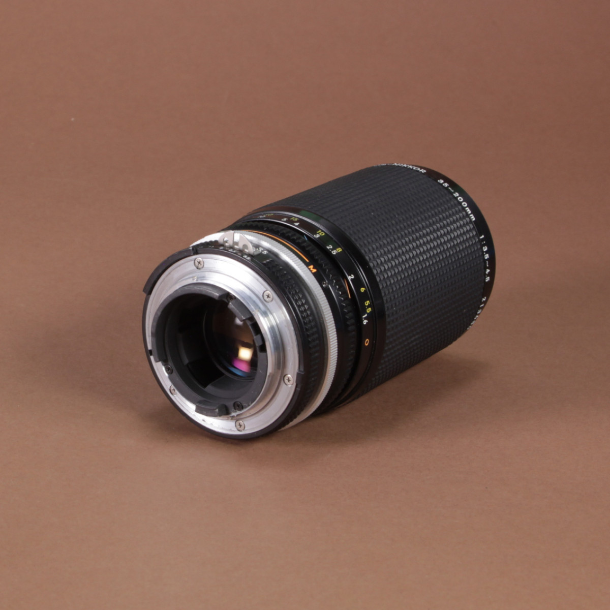 Nikon 35-200mm f3.5-4.5 Zoom-Nikkor AIS Lens