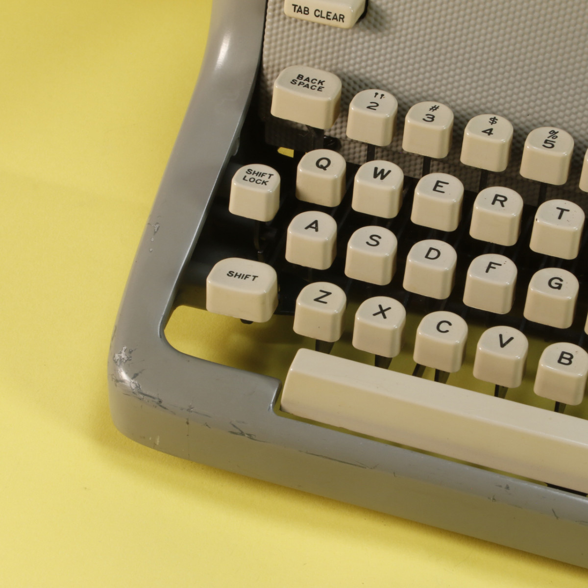 Royal FP Desktop Typewriter - Refurbished
