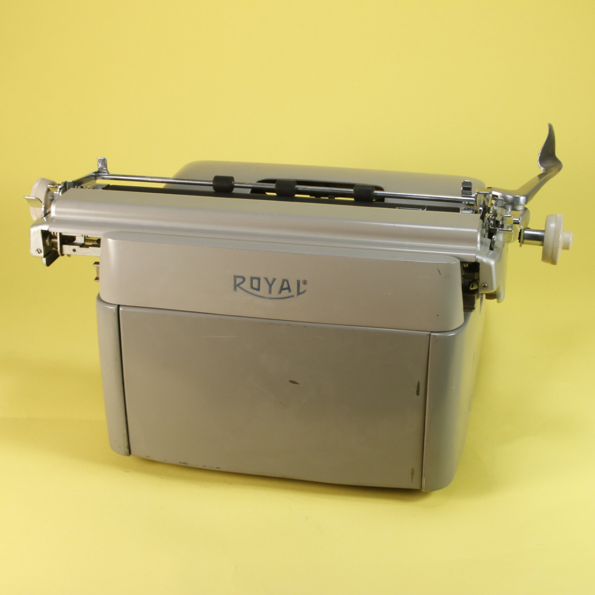 Royal FP Desktop Typewriter - Refurbished