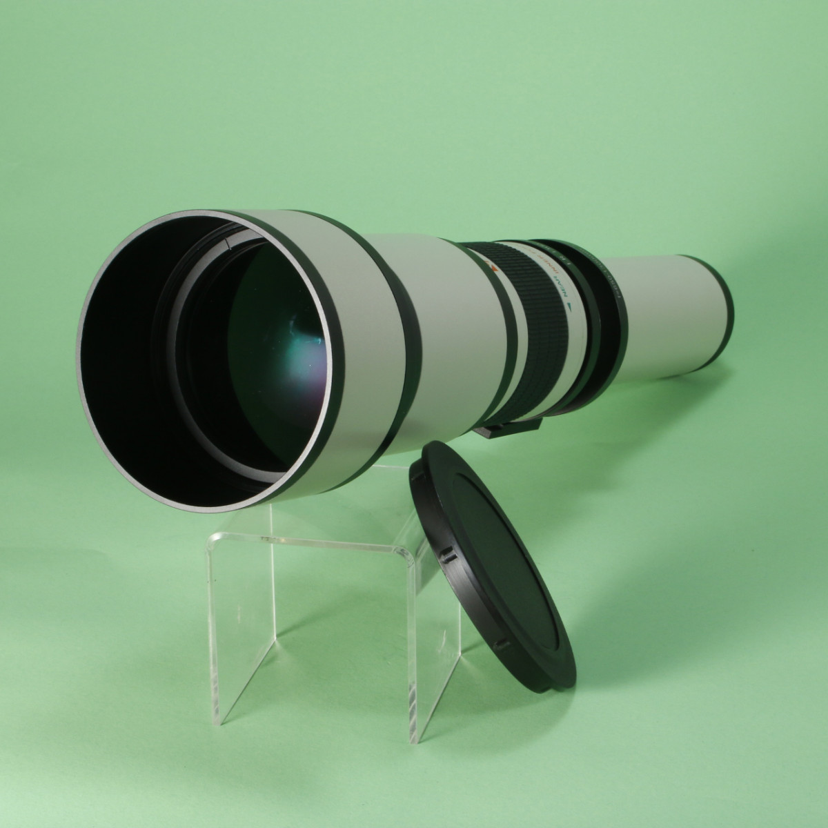 Opteka 650-1300mm f8-16 High Definition Telephoto Zoom Lens for T-Mount