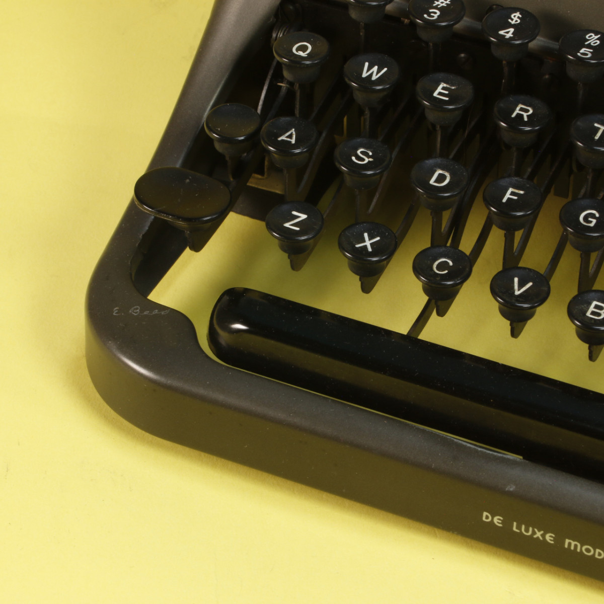 Remington Rand De Luxe Model 5 Portable Typewriter - Refurbished