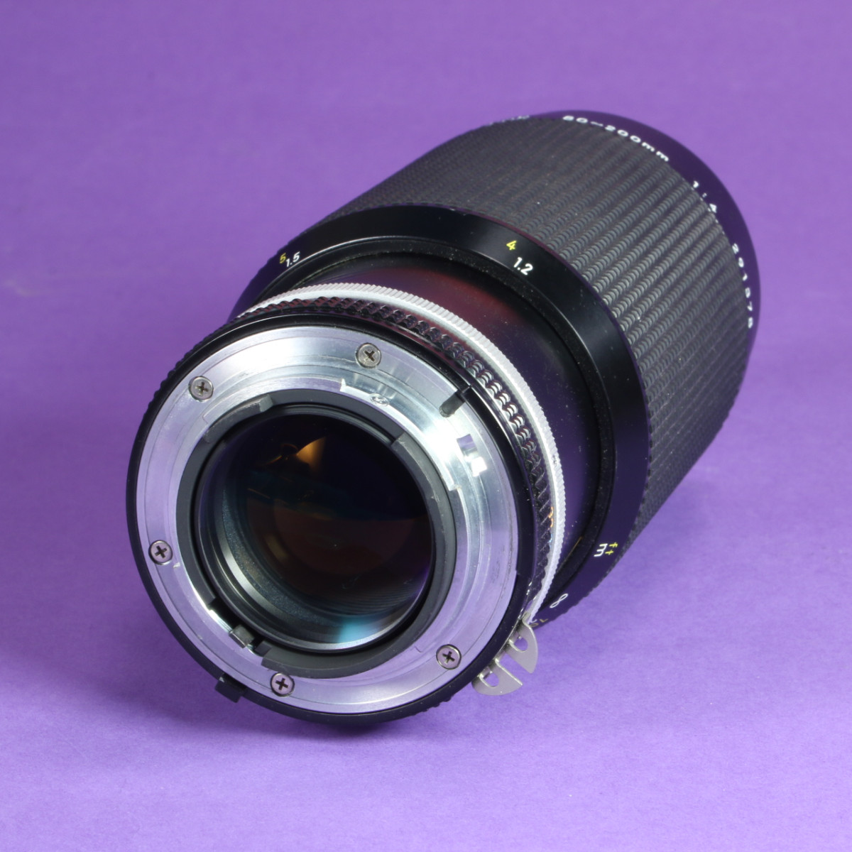 Nikon 80-200mm f4 Zoom-Nikkor AIS Lens