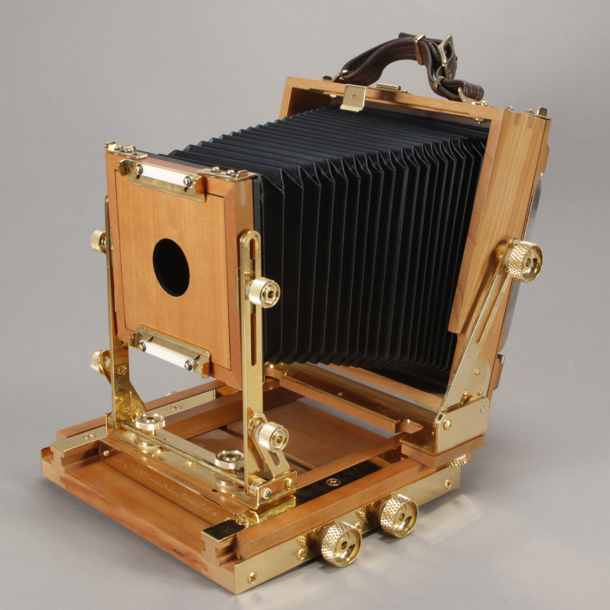【激レア 木製カメラ】ゾーン ZONE VI Studio 4×5 Field Shop : Buy Zone Vi 4x5 Field Camera: SWA0424/4479 : Blue