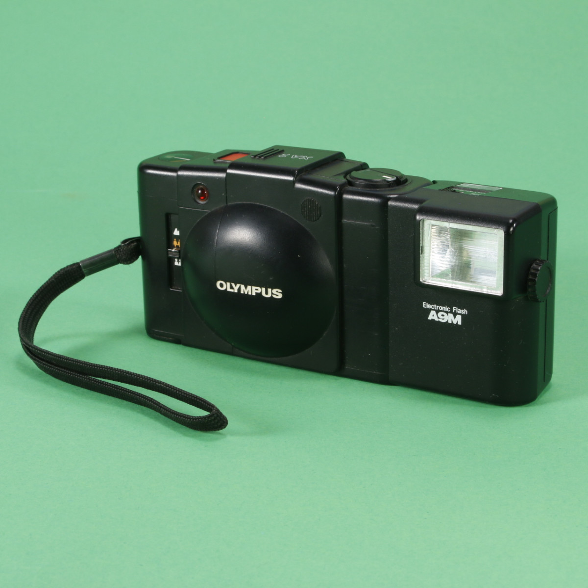 【現状品】OLYMPUS XA2 ブルー フラッシュ 現状品】OLYMPUS XA2 ブルー フラッシュ