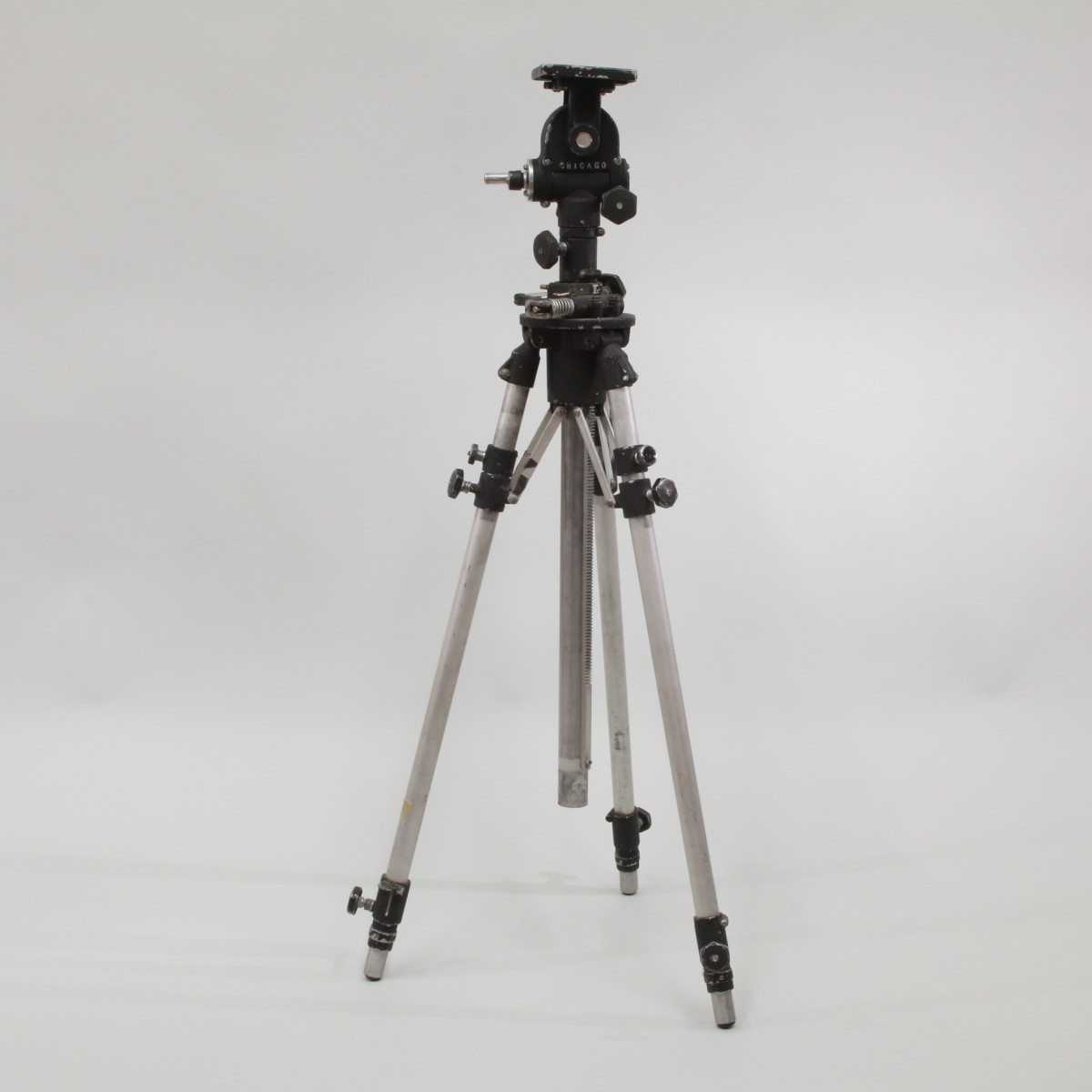 Majestic Tripod with Geared Tilt Head