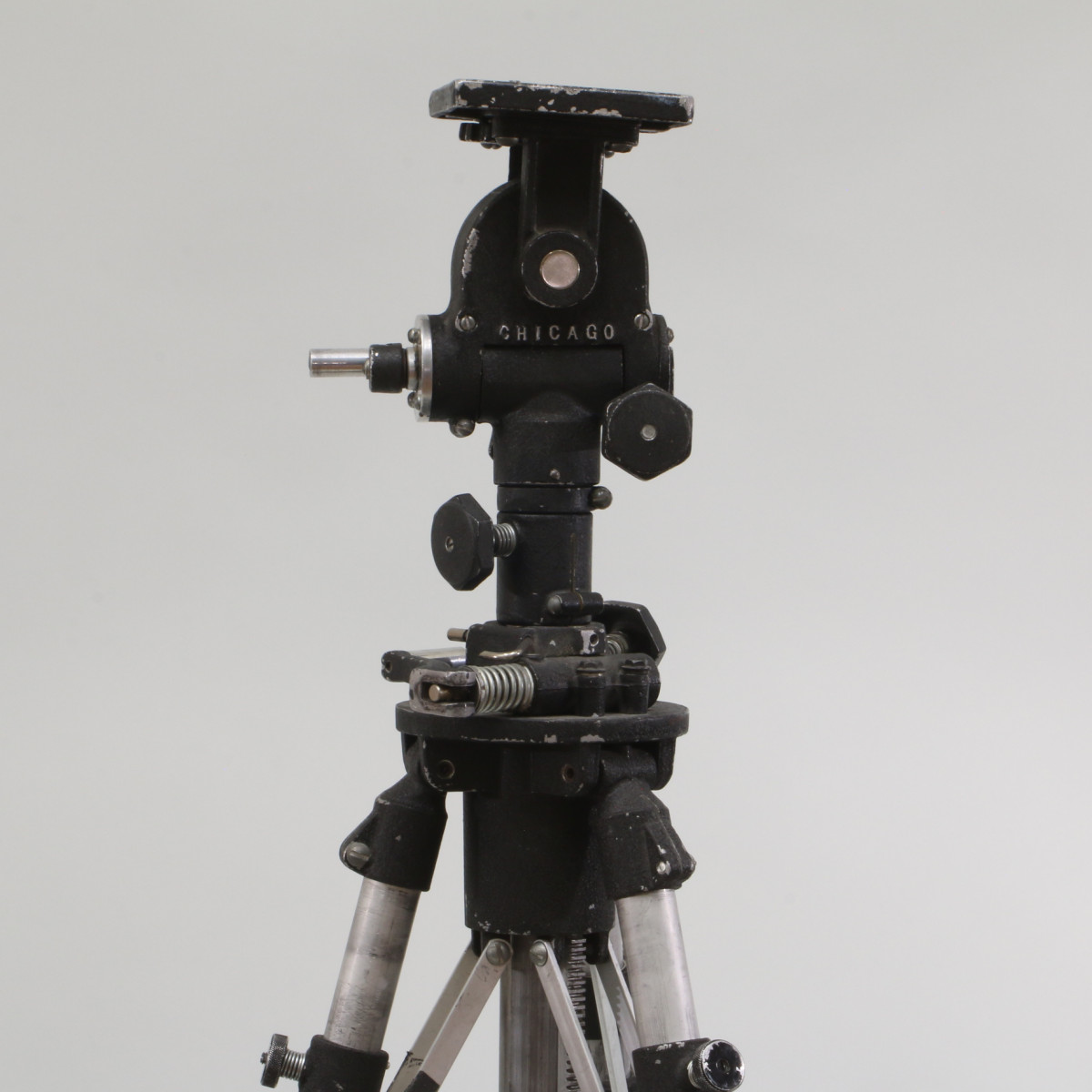 Majestic Tripod with Geared Tilt Head