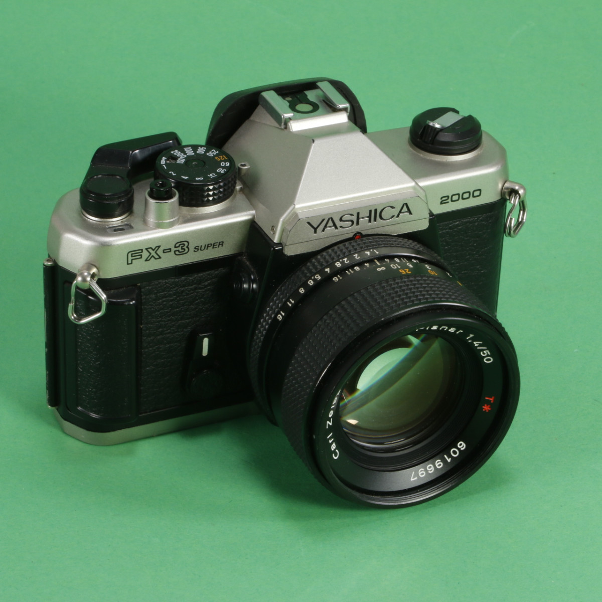 Yashica FX-3 Super 2000 レンズキット Rare Yashica FX-3 Super 2000 Silver 35mm SLR Film Camera | eBay