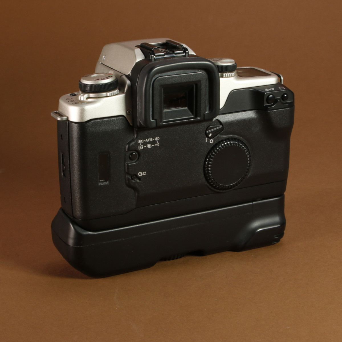Canon EOS Elan II Camera with Battery Pack BP-50