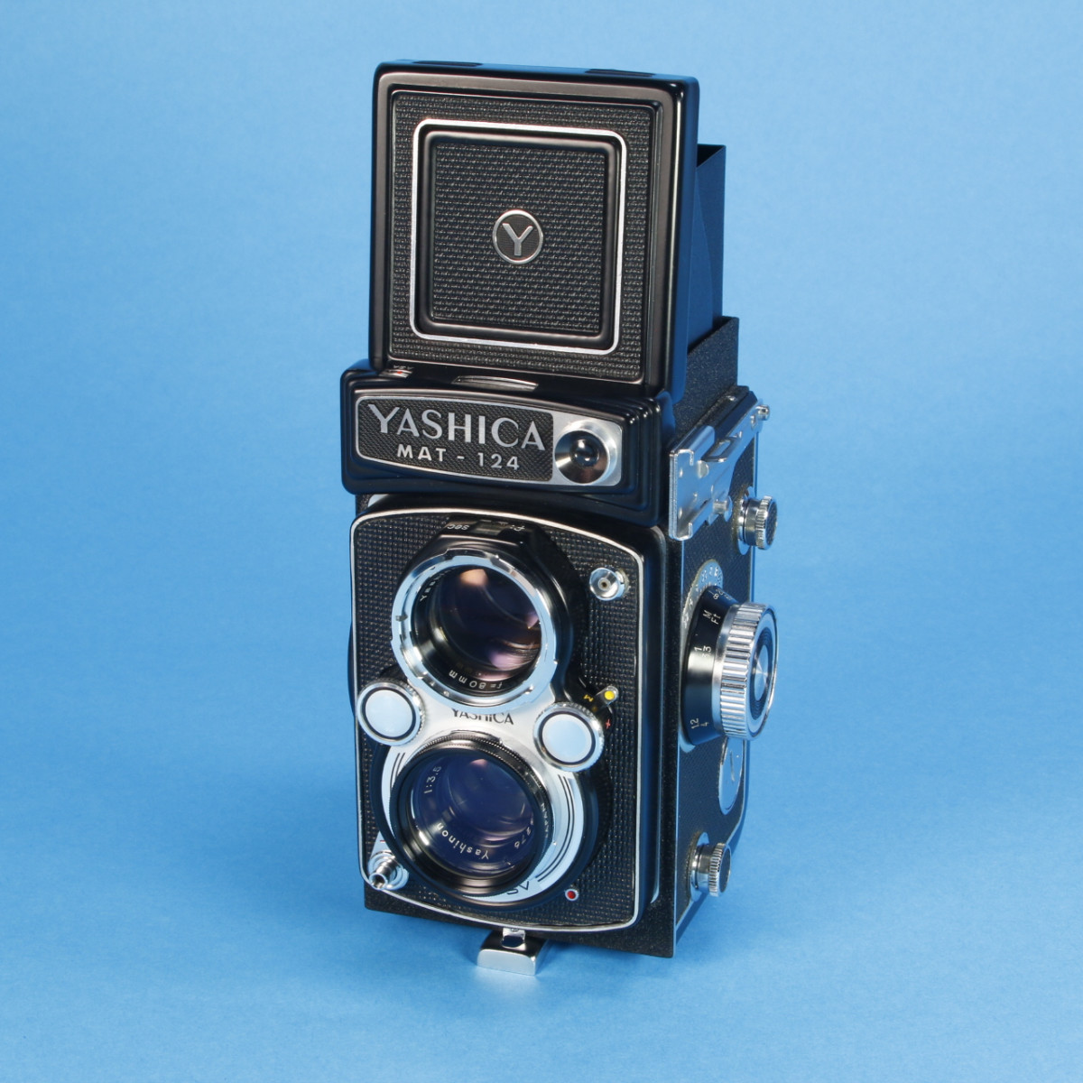 Yashica :: Mat-124 G — Brooklyn Film Camera