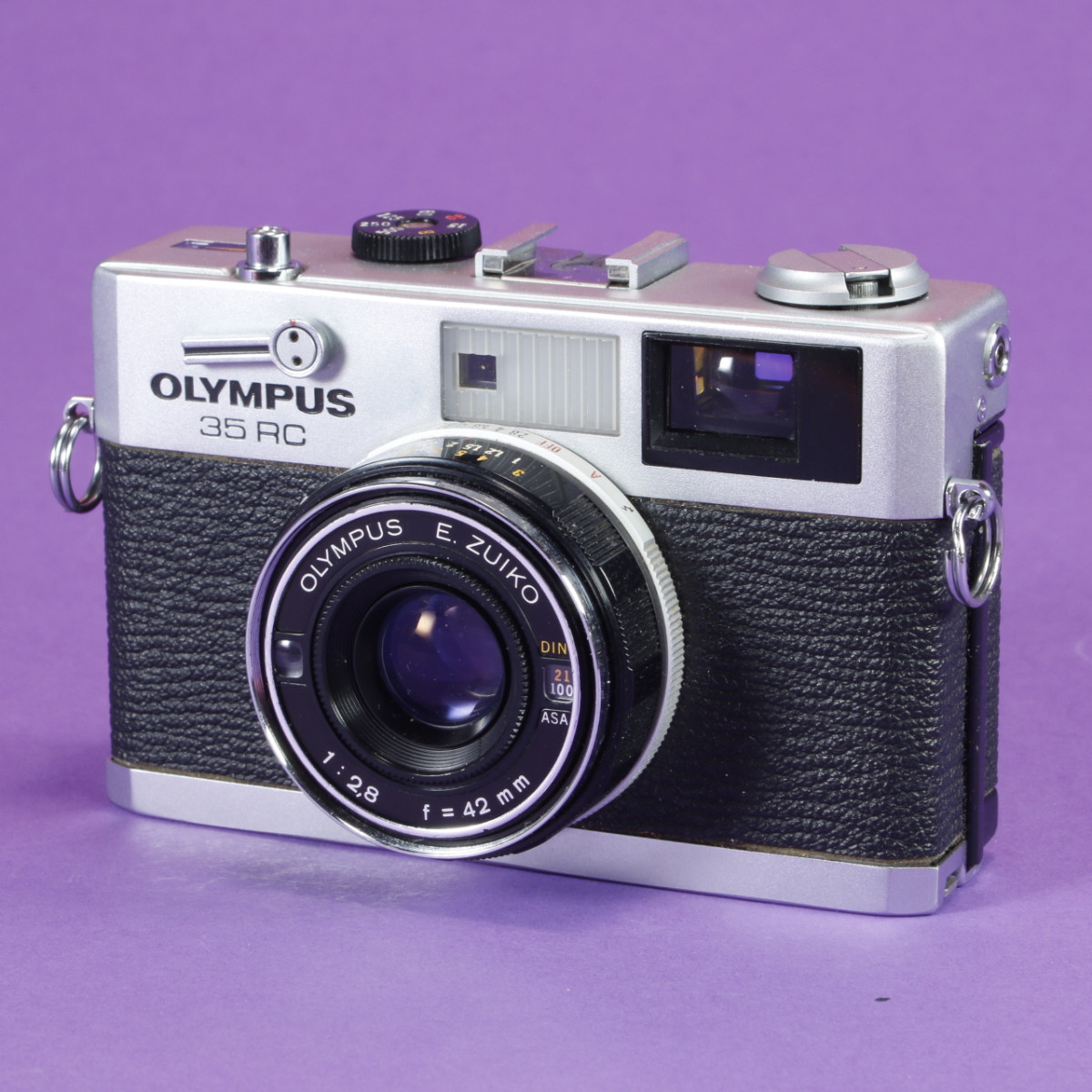 Olympus 35RCの分解｜フィルムカメラ修理のアクアカメラ