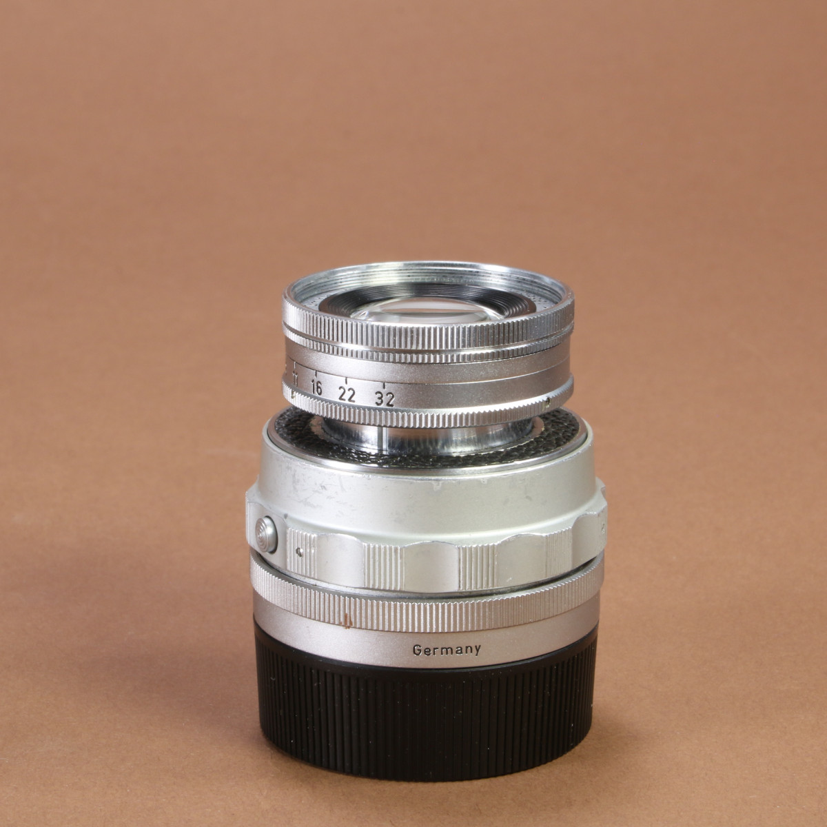 Leica 9cm f4 Elmar Collapsible Lens for Leica M (Minor Haze)