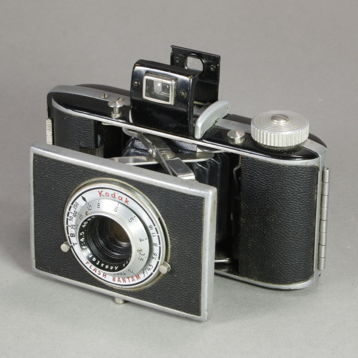 コダック828ロールフィルムカメラKodak FLASH BANTAM Kodak Flash Bantam (1948) - mike eckman dot com