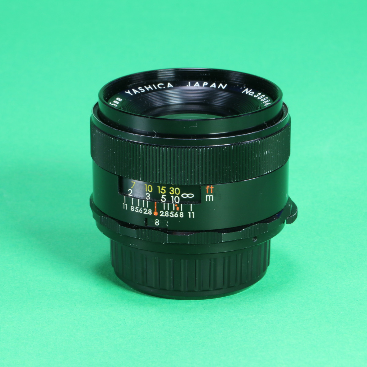 Yashica 35mm f2.8 Auto Yashinon-DX Lens for M42 | Blue Moon