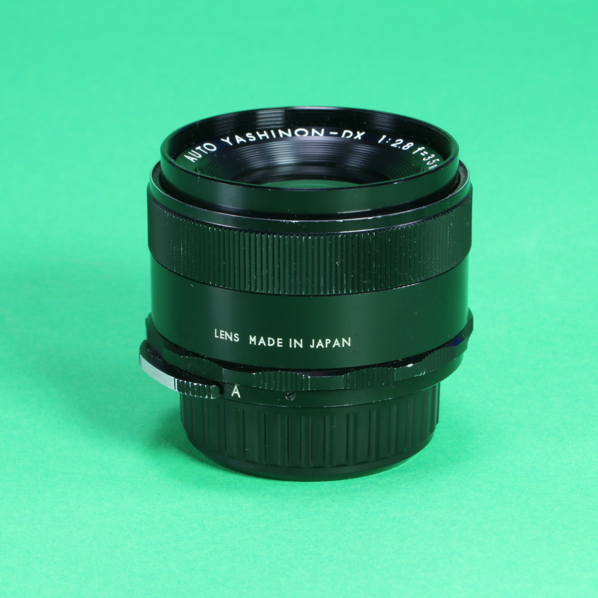 Yashica 35mm f2.8 Auto Yashinon-DX Lens for M42 | Blue Moon