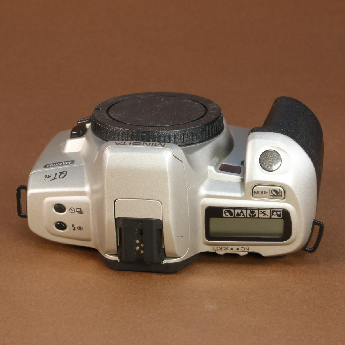 Minolta Maxxum QTsi Camera
