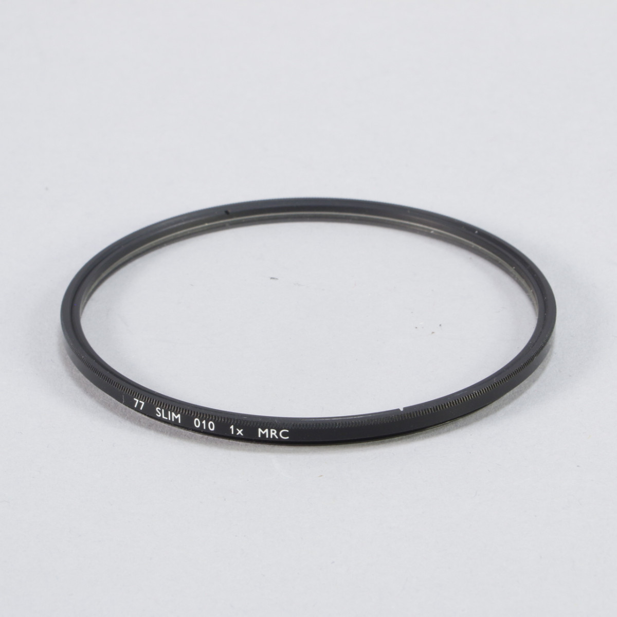 B+W UV-Haze MRC Slim Filter - 77mm