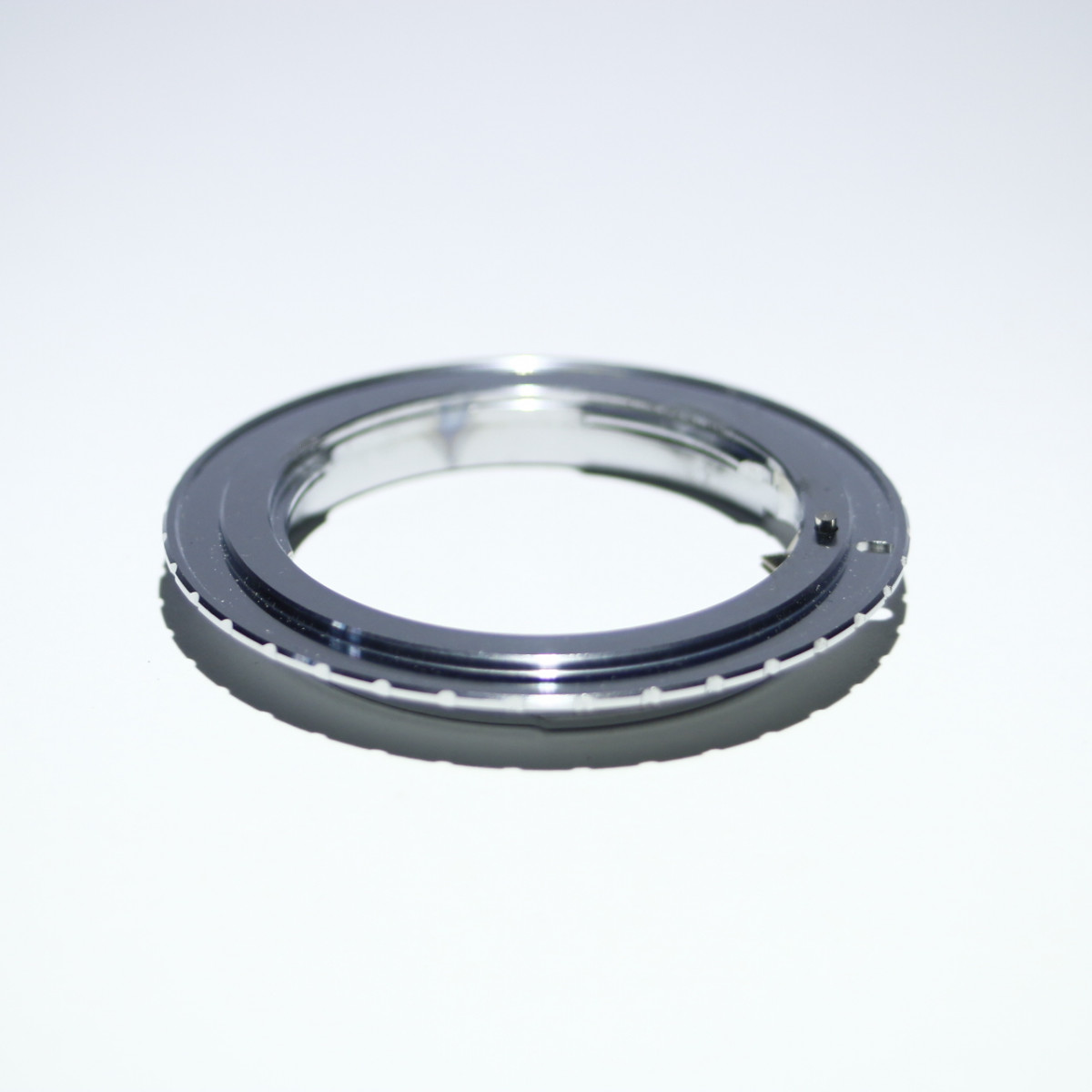 NLA - Ningbo Canon EOS camera mount to Nikon F lens mount