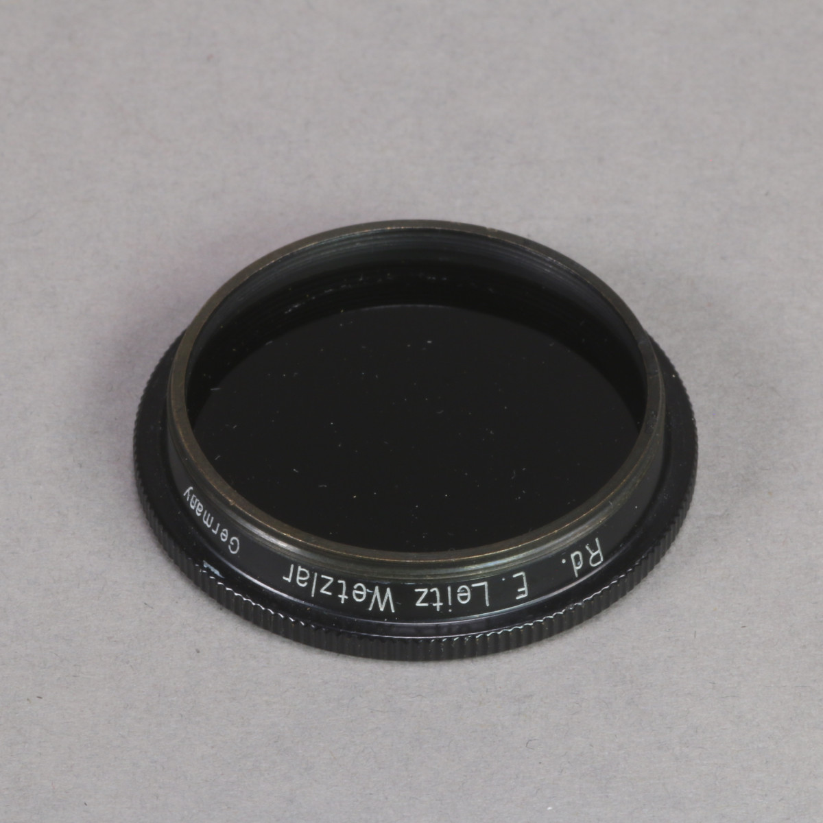 Leica Dark Red (Rd.) Filter for 5cm f2 Summitar Lens