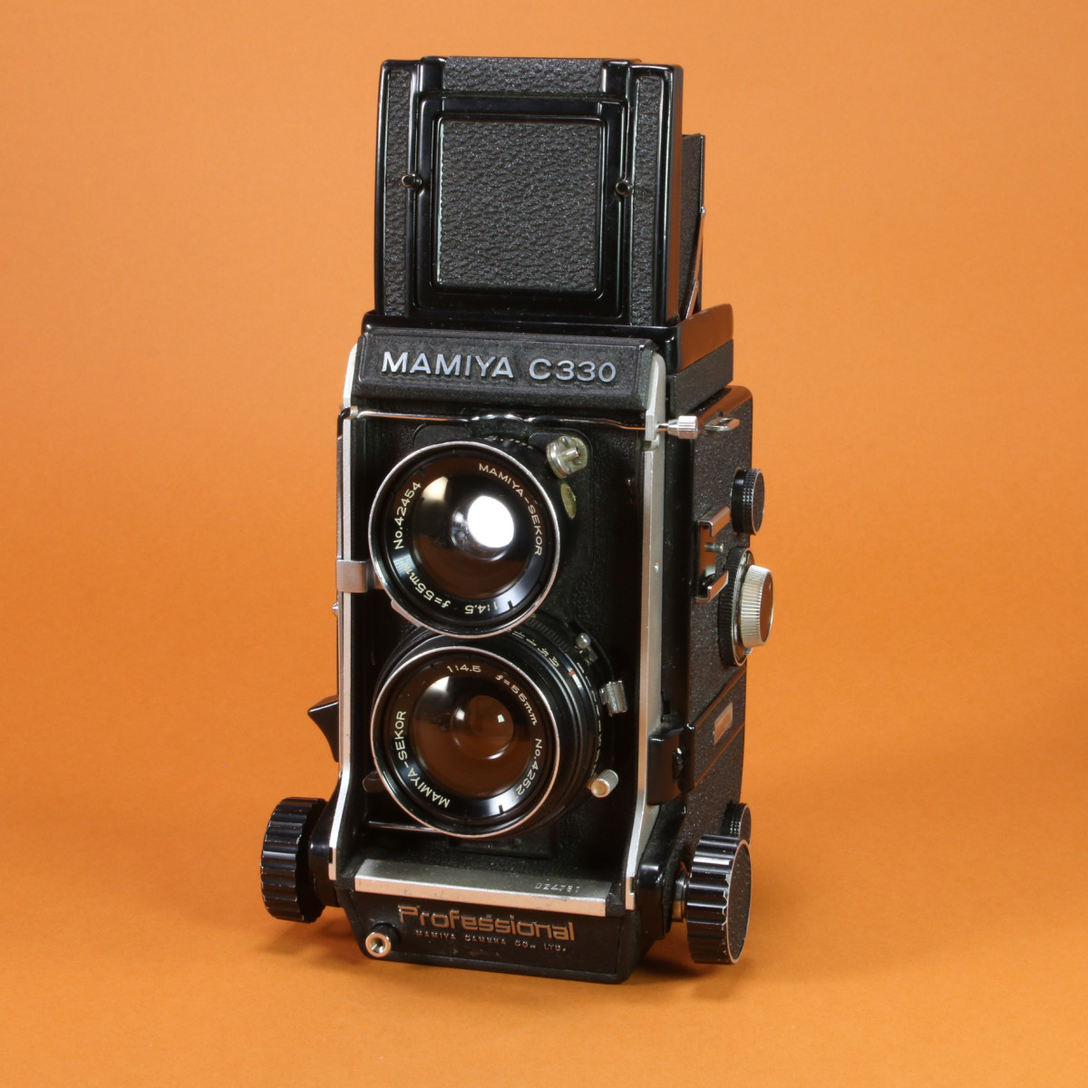 Mamiya C330 Camera with 55mm f4.5 Lens