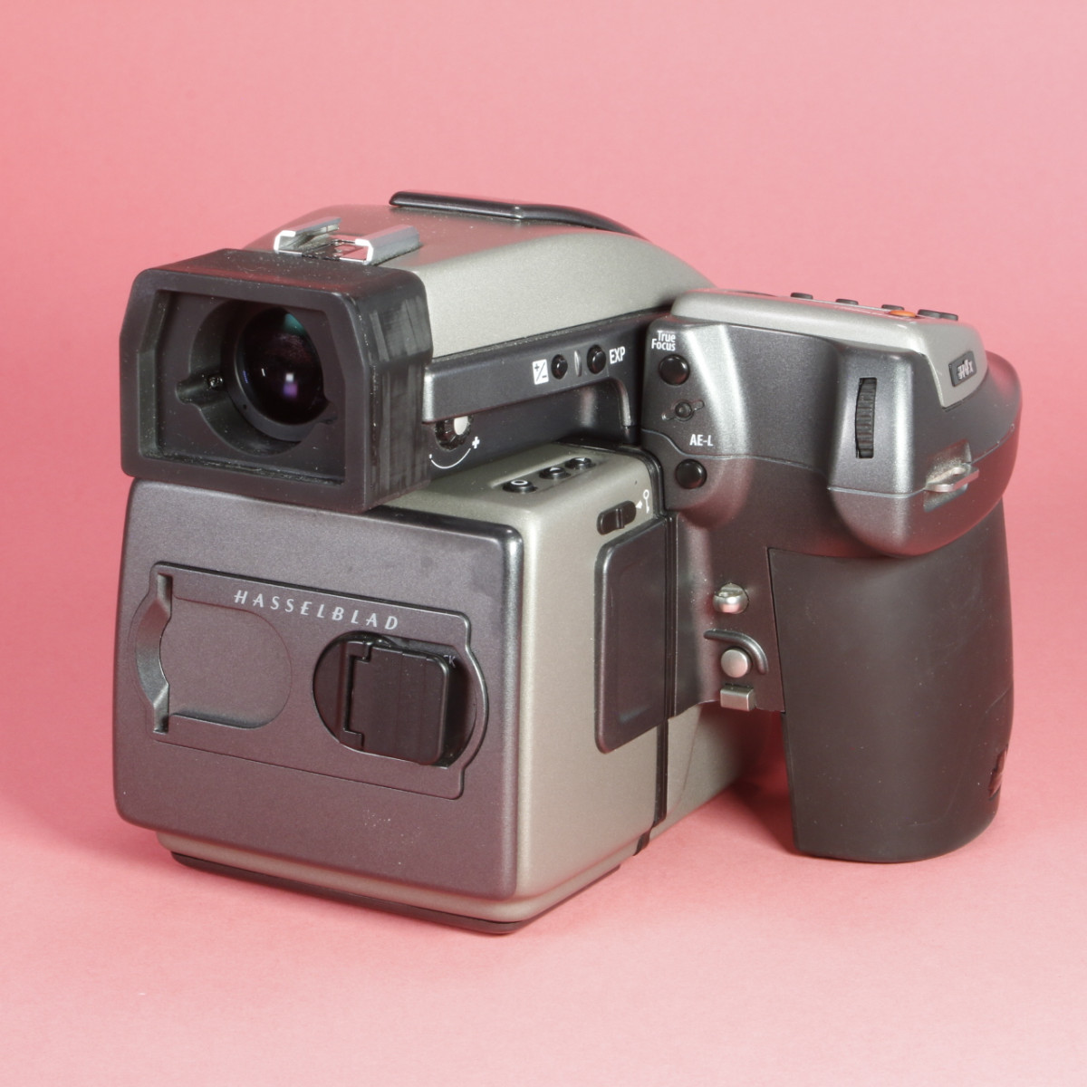 Hasselblad H4X Camera Kit with 80mm f2.8 HC Lens | Blue Moon