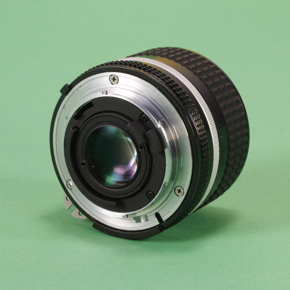 Nikon ニコンAIS 24mm f2.8 Nikkor 24mm f2.8 AIS Review | Mean Bear Media