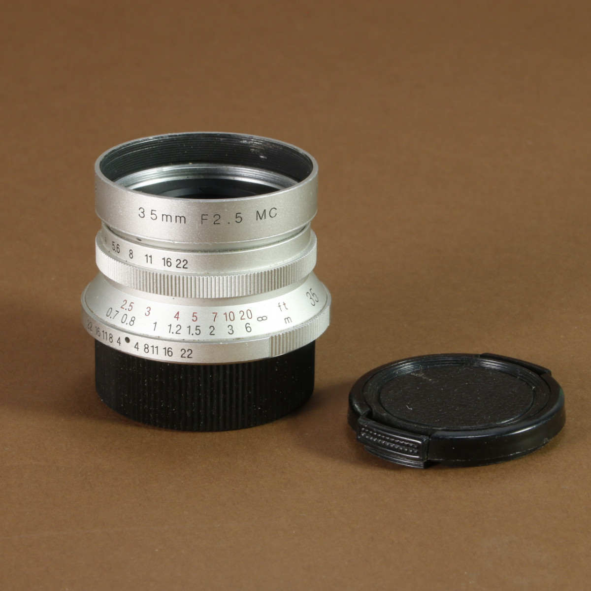 Voigtlander 35mm f2.5 MC Color-Skopar Lens for M39 Mount