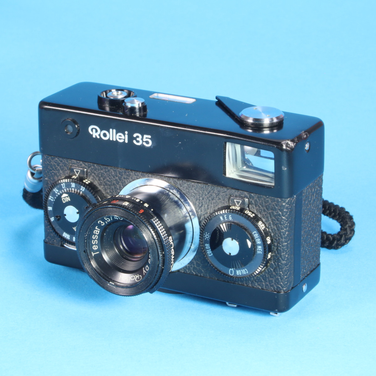 Rollei 35 Camera - Black (Singapore) | Blue Moon Camera