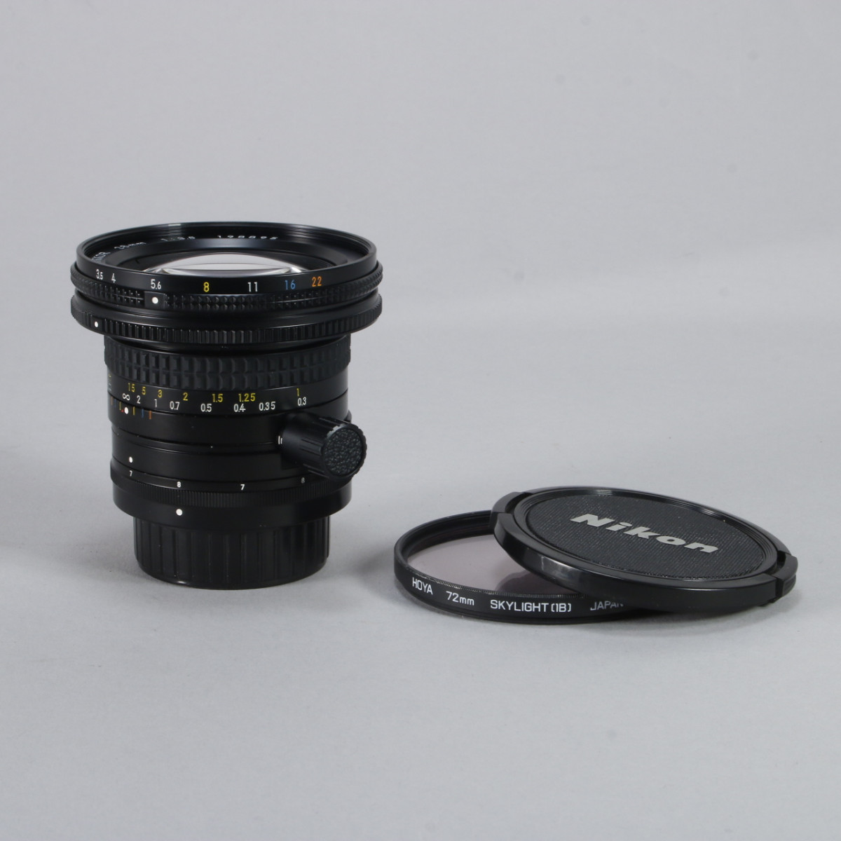 ニコン　Nikon F2 + 28mm/F3.5 Nikon NIKKOR 28mm f/3.5 PC