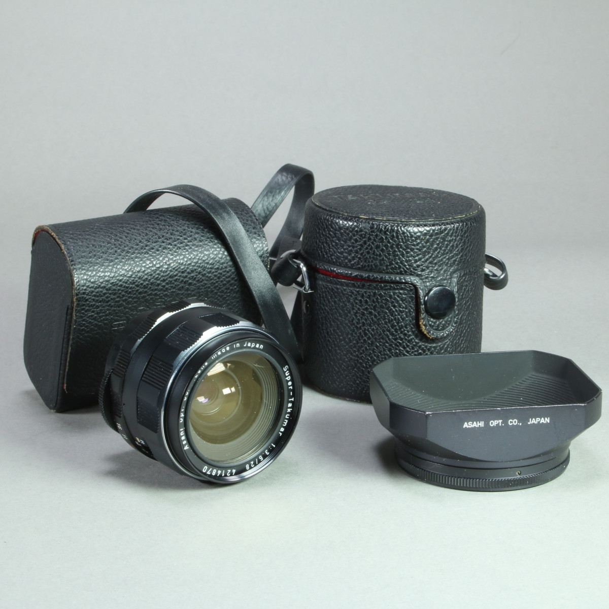 Pentax 28mm f3.5 Super-Takumar Lens for M42
