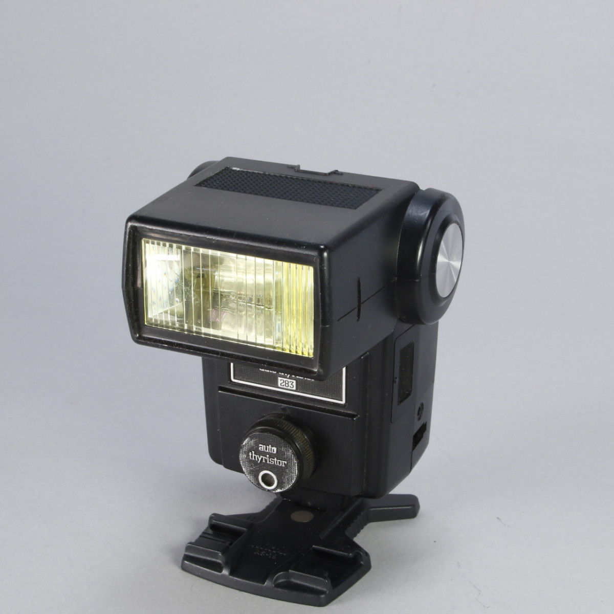 Vivitar 283 Auto Thyristor Flash